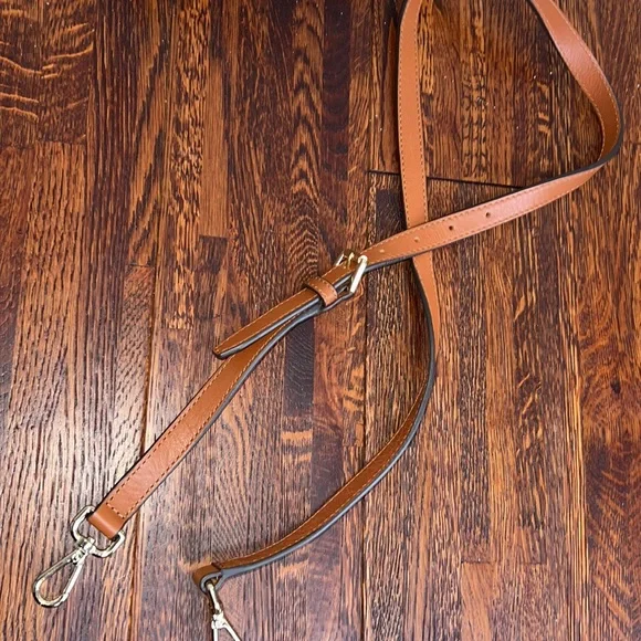 Michael Kors Cynthia Bag (Small) - Picture 6 of 17